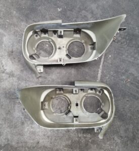 1966 Ford Thunderbird headlight buckets (2)