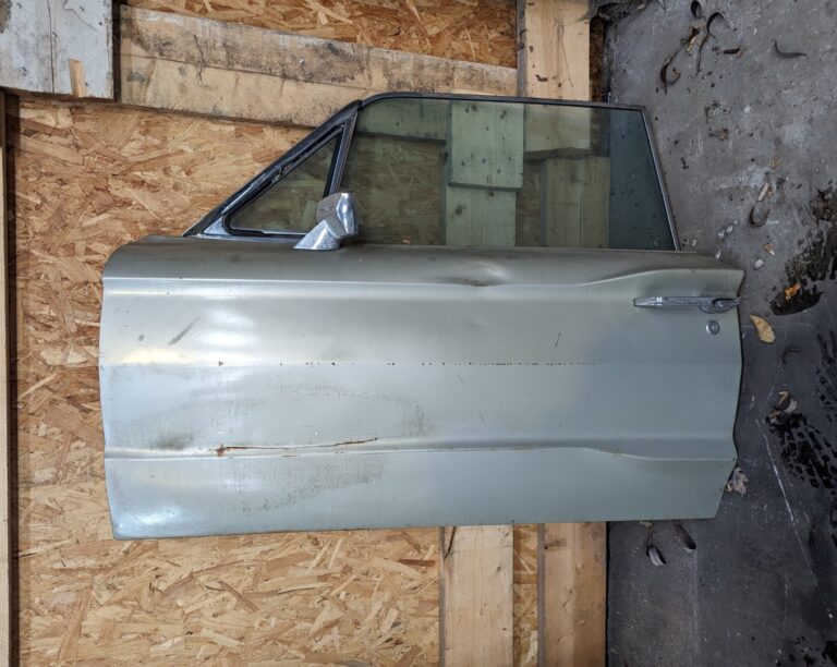 1966 Ford Thunderbird driver side door