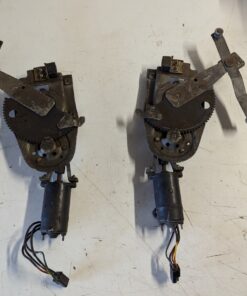 1961-1962 Ford Thunderbird 4 wire quarter window motor (3)