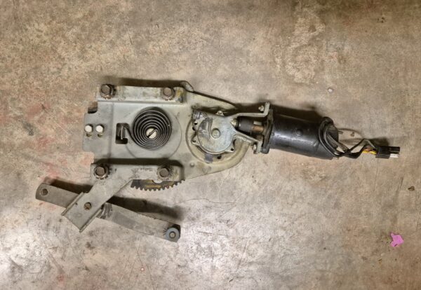 1961-1962 Ford Thunderbird 4 wire quarter window motor (LH)